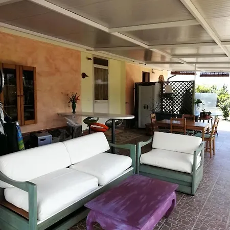 Da Patrizia Bed & Breakfast Fertilia